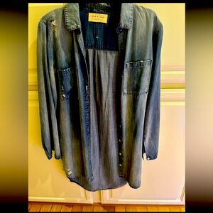 Cloth & Stone blue Jean button-down high low Long sleeve size:S